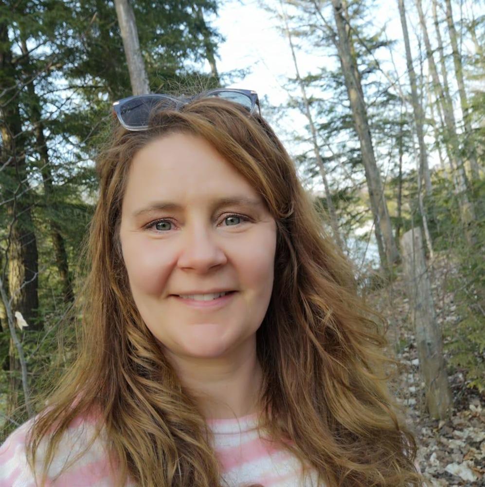 Meet your Posher, Elisha